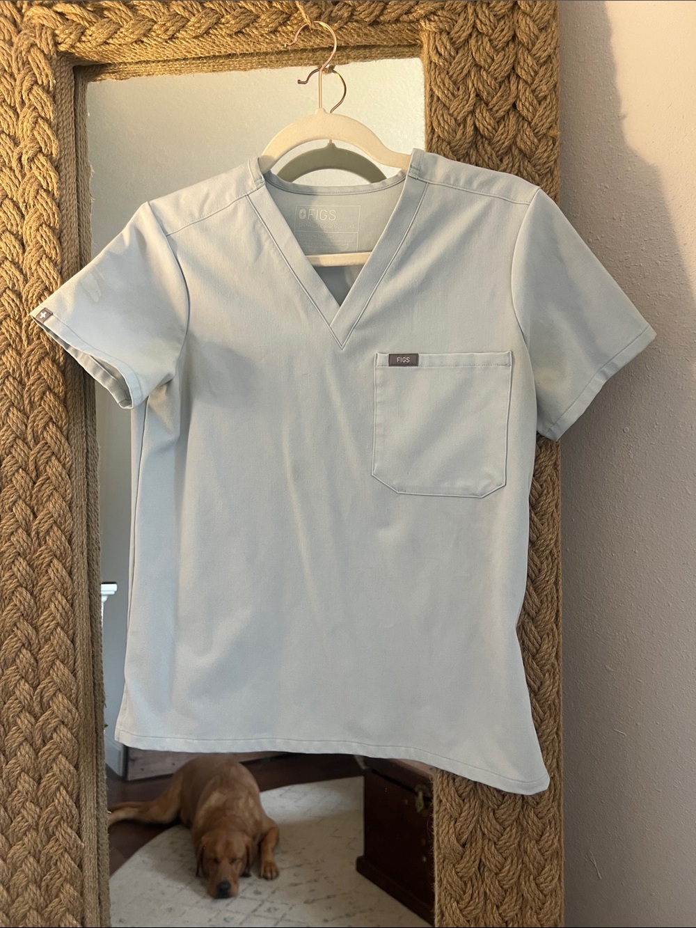 Figs Open Skies Catarina Petite One Pocket Scrub Top